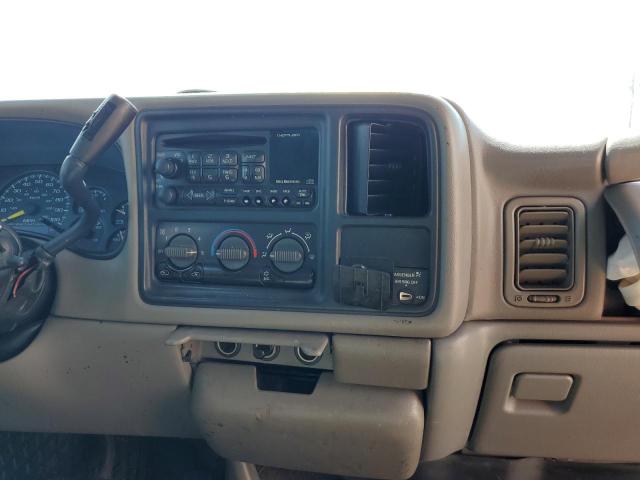 Photo 9 from auction – 2000 CHEVROLET SILVERADO with VIN 1GCEK14T5YZ355148
