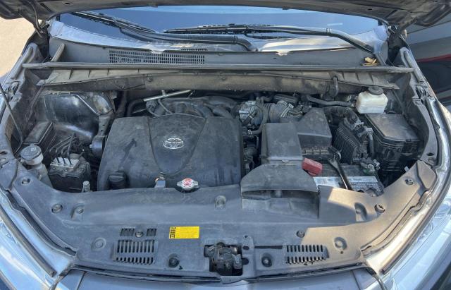 Photo 7 from auction – 2018 TOYOTA HIGHLANDER with VIN 5TDKZRFH4JS530440