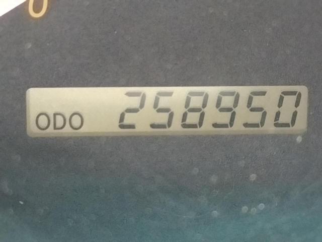 Photo 8 from auction – 2004 TOYOTA HIGHLANDER with VIN JTEEP21A640043506