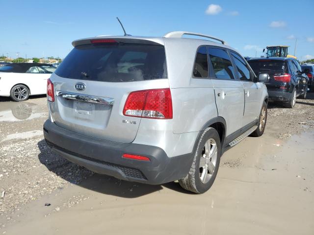 Photo 4 from auction – 2012 KIA SORENTO EX with VIN 5XYKUDA21CG288517