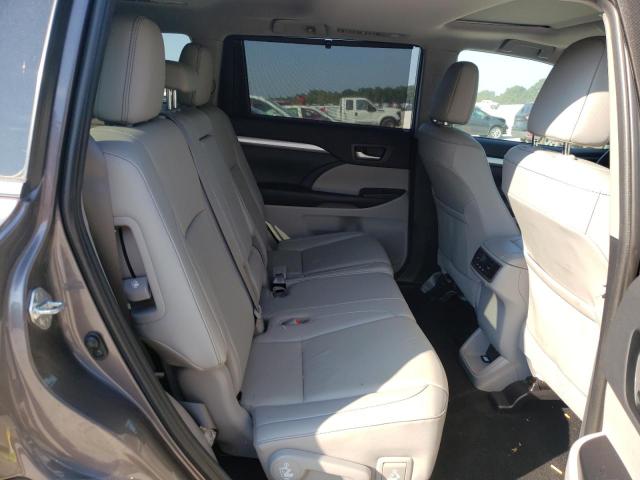 Photo 6 from auction – 2019 TOYOTA HIGHLANDER with VIN 5TDJZRFH5KS704030