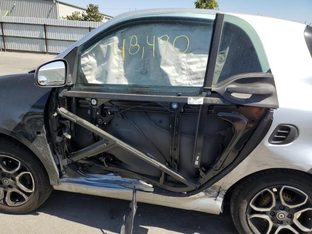 Photo 9 from auction – 2016 SMART FORTWO with VIN WMEFJ5DA9GK071897
