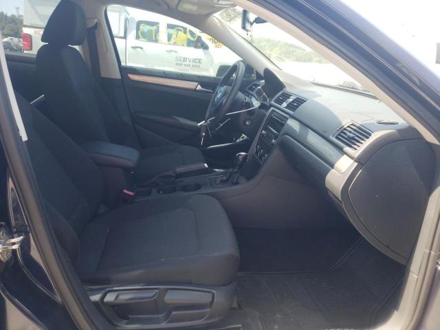 Photo 5 from auction – 2015 VOLKSWAGEN PASSAT S with VIN 1VWAT7A36FC077053