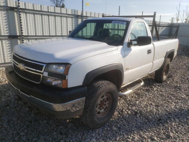 Photo 2 from auction – 2005 CHEVROLET SILVERADO with VIN 1GCHK34U95E116464