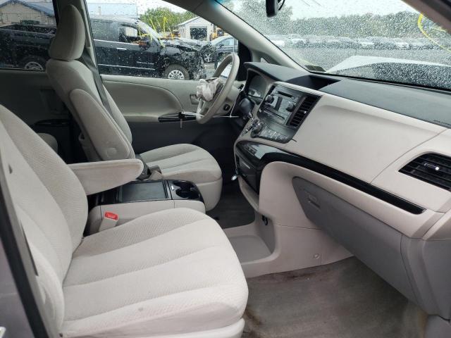 Photo 5 from auction – 2013 TOYOTA SIENNA LE with VIN 5TDKK3DC0DS400829
