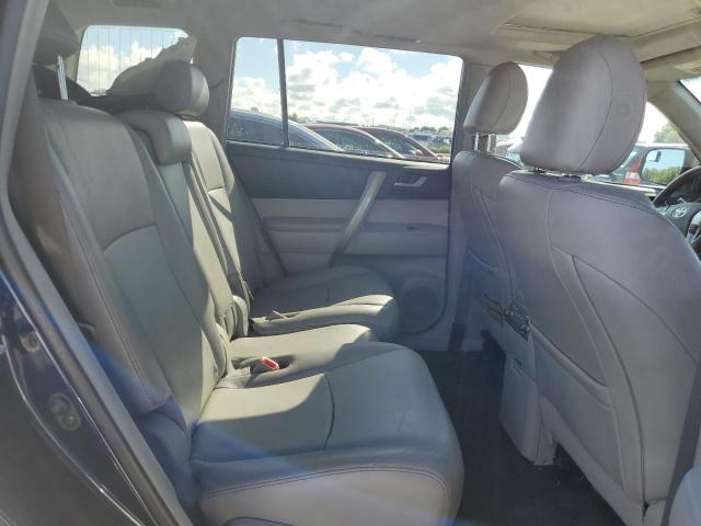 Photo 6 from auction – 2013 TOYOTA HIGHLANDER with VIN 5TDBK3EH5DS178055