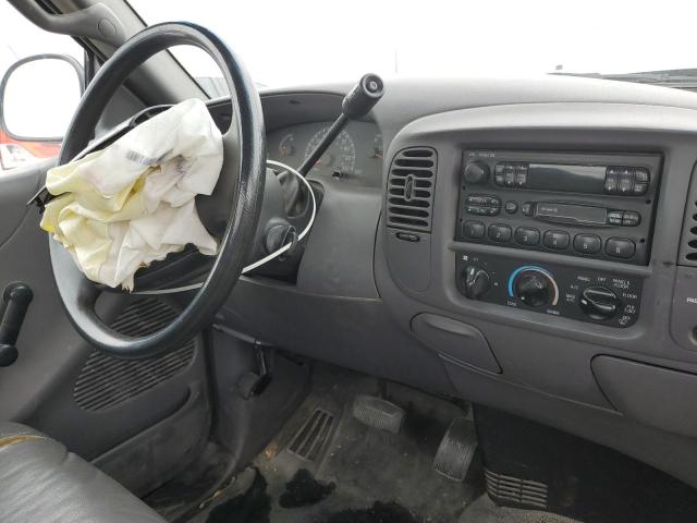 Photo 9 from auction – 2002 FORD F150 with VIN 1FTRF17282NA69480