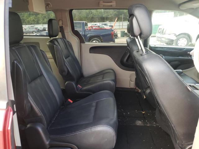 Photo 6 from auction – 2016 CHRYSLER TOWN & COU with VIN 2C4RC1BG4GR230008
