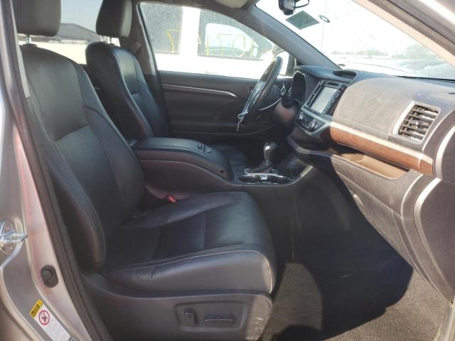 Photo 5 from auction – 2015 TOYOTA HIGHLANDER with VIN 5TDDKRFH9FS159182