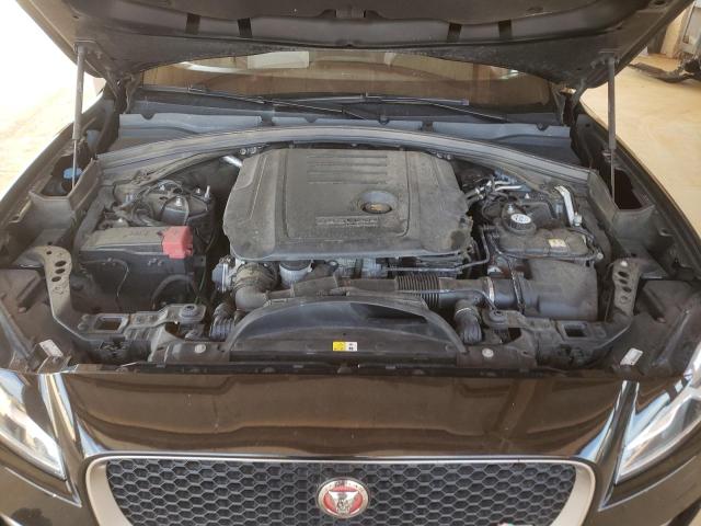 Photo 7 from auction – 2017 JAGUAR F-PACE R - with VIN SADCL2BN2HA490119