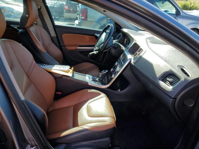 Photo 5 from auction – 2016 VOLVO S60 PLATIN with VIN LYV402FMXGB100448