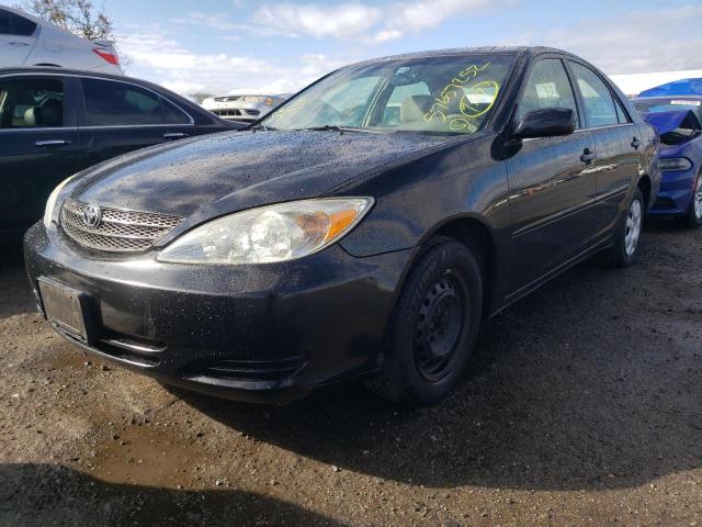 Photo 2 from auction – 2004 TOYOTA CAMRY LE with VIN 4T1BE30K04U312388
