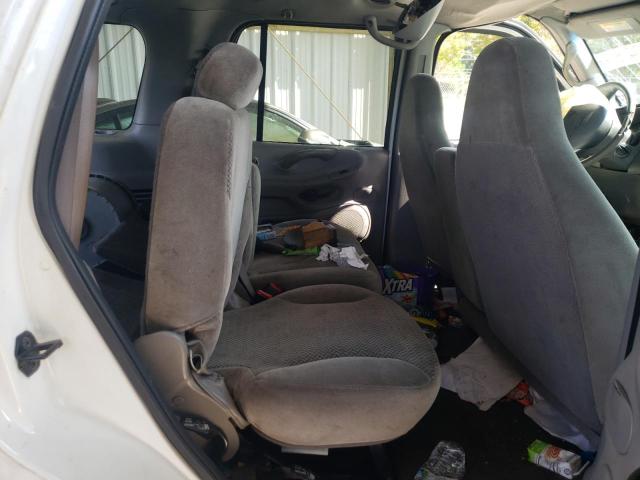 Photo 6 from auction – 2000 FORD EXPEDITION with VIN 1FMPU16L0YLB73405