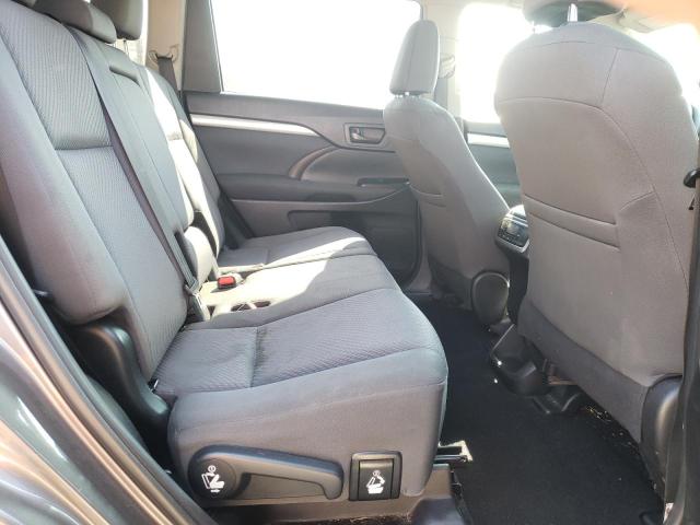 Photo 6 from auction – 2019 TOYOTA HIGHLANDER with VIN 5TDZZRFH7KS331625