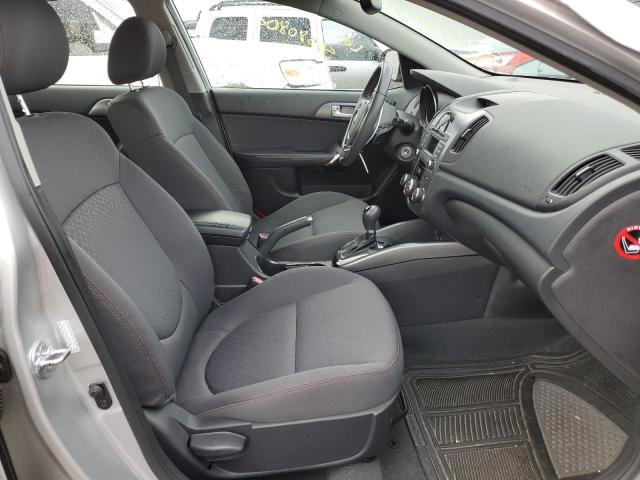 Photo 5 from auction – 2011 KIA FORTE SX with VIN KNAFW4A38B5333249