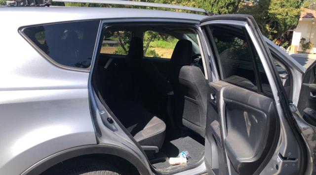 Photo 6 from auction – 2018 TOYOTA RAV4 ADVEN with VIN JTMWFREV2JD127957