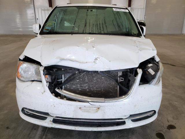 Photo 9 from auction – 2014 CHRYSLER TOWN & COU with VIN 2C4RC1BG1ER403240