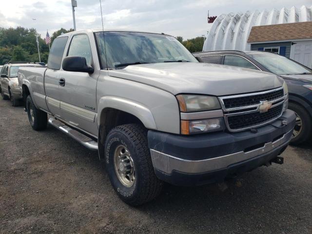 CHEVROLET SILVERADO 2006 with VIN 1GCHK29U96E236446 - Photo from auction