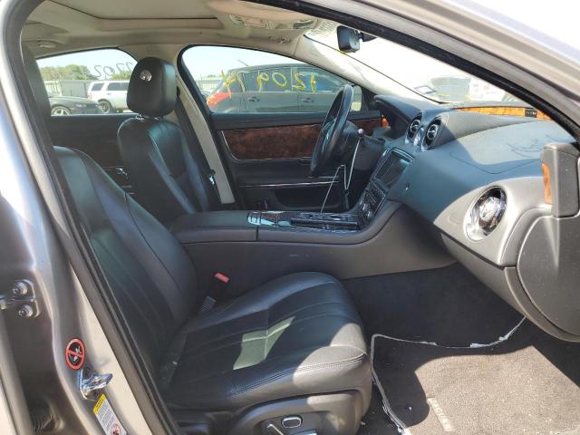 Photo 5 from auction – 2013 JAGUAR XJ with VIN SAJWJ1CD9D8V47708