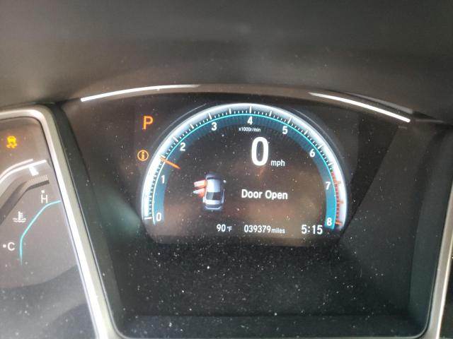 Photo 8 from auction – 2018 HONDA CIVIC EX with VIN 19XFC2F70JE012417