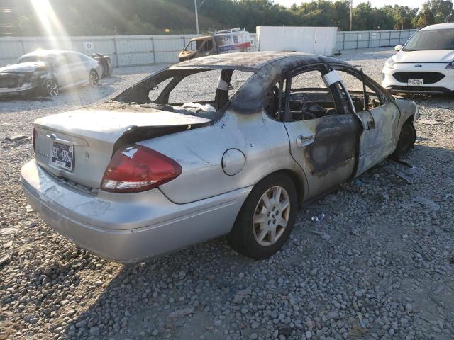 Zdjęcie 4 z aukcji – 2005 FORD TAURUS SE z VIN 1FAHP53U55A243885