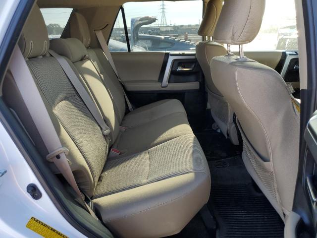 Photo 6 from auction – 2019 TOYOTA 4RUNNER SR with VIN JTEZU5JR2K5211935