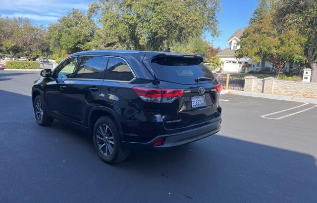 Фото 3 с аукциона – 2018 TOYOTA HIGHLANDER с VIN 5TDKZRFH4JS530440