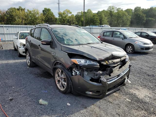 FORD ESCAPE TIT 2015 مع رقم تعريف المركبة 1FMCU9J98FUC54040 - صورة من المزاد