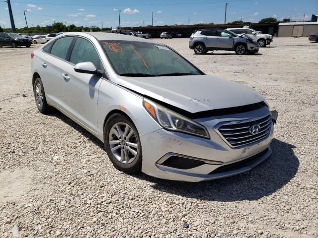 HYUNDAI SONATA SE 2017 with VIN 5NPE24AFXHH447170 - Photo from auction