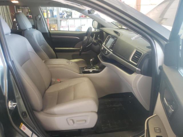 Photo 5 from auction – 2018 TOYOTA HIGHLANDER with VIN 5TDDZRFH4JS876223