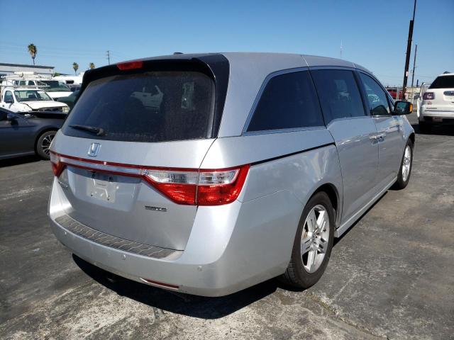 Photo 4 from auction – 2013 HONDA ODYSSEY TO with VIN 5FNRL5H91DB044983