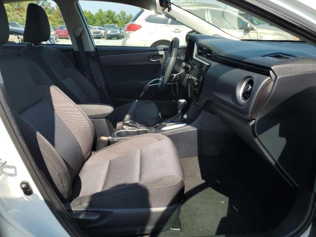 Photo 5 from auction – 2017 TOYOTA COROLLA L with VIN 2T1BURHE3HC943129