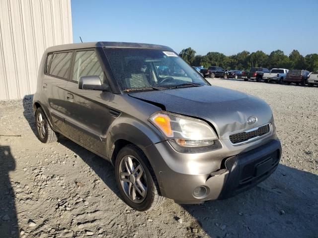 KIA SOUL + 2010 مع رقم تعريف المركبة KNDJT2A29A7080740 - صورة من المزاد