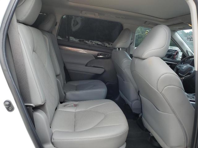 Photo 6 from auction – 2022 TOYOTA HIGHLANDER with VIN 5TDEBRCH5NS094242