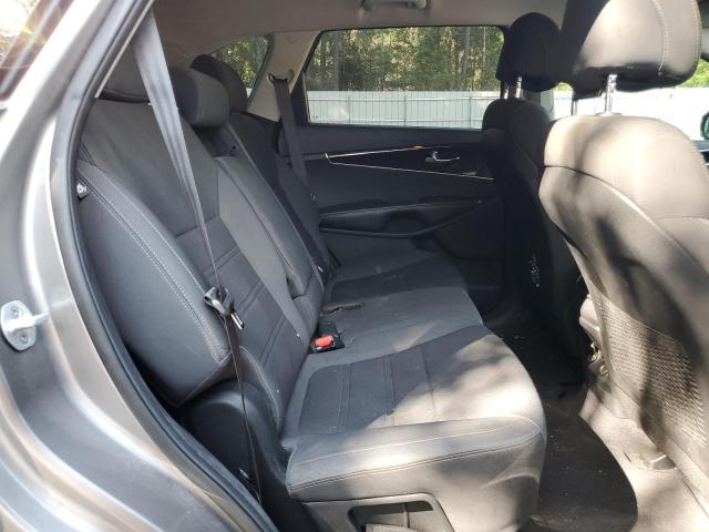 Photo 6 from auction – 2017 KIA SORENTO LX with VIN 5XYPG4A31HG205181