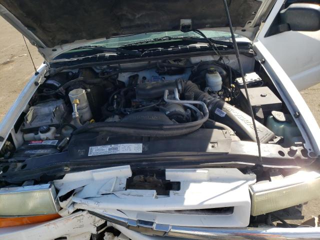 Photo 7 from auction – 2003 CHEVROLET BLAZER with VIN 1GNCS13X43K152028