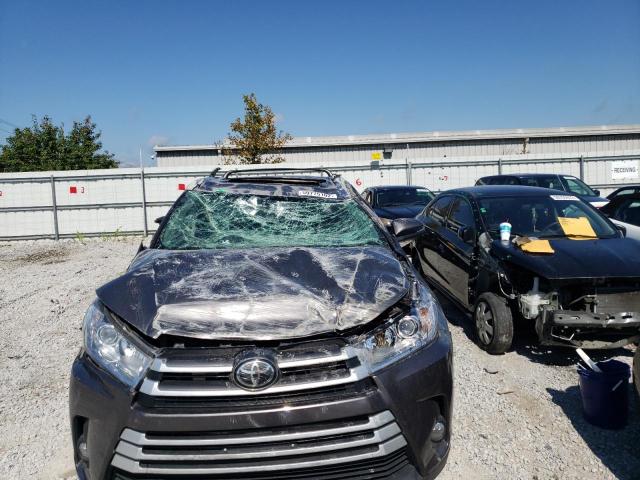 Photo 9 from auction – 2017 TOYOTA HIGHLANDER with VIN 5TDJZRFH4HS431039