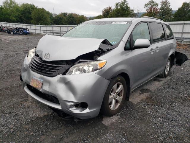 Photo 2 from auction – 2013 TOYOTA SIENNA LE with VIN 5TDKK3DC0DS400829