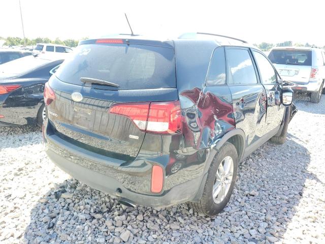 Photo 4 from auction – 2015 KIA SORENTO LX with VIN 5XYKTDA76FG558604
