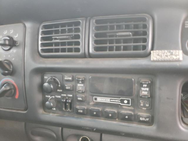 Photo 9 from auction – 2001 DODGE RAM 1500 with VIN 1B7HC16X51S142631