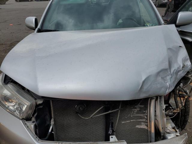 Photo 7 from auction – 2012 TOYOTA HIGHLANDER with VIN 5TDBK3EH7CS153933
