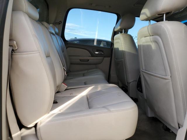 Photo 6 from auction – 2010 CHEVROLET AVALANCHE with VIN 3GNVKFE07AG223541