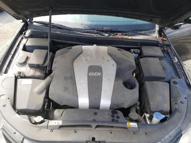 Photo 7 from auction – 2013 HYUNDAI GENESIS 3. with VIN KMHGC4DD1DU237536