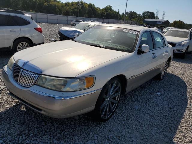 Photo 2 from auction – 2002 LINCOLN TOWN CAR with VIN 1LNHM82W72Y612445