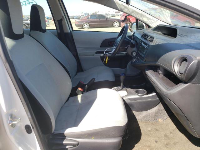 Photo 5 from auction – 2014 TOYOTA PRIUS C with VIN JTDKDTB37E1570603