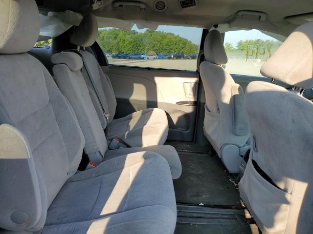 Photo 6 from auction – 2015 TOYOTA SIENNA LE with VIN 5TDKK3DC4FS637021