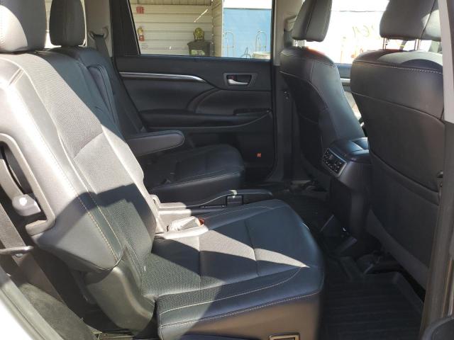 Фото 6 с аукциона – 2016 TOYOTA HIGHLANDER с VIN 5TDDKRFH0GS248818