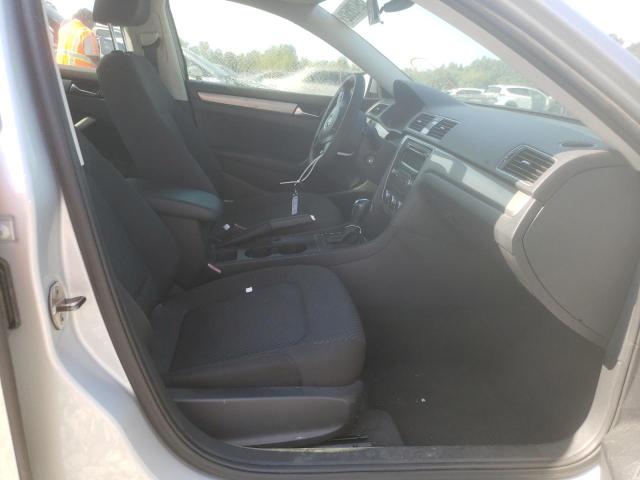 Photo 5 from auction – 2012 VOLKSWAGEN PASSAT S with VIN 1VWAP7A3XCC034366