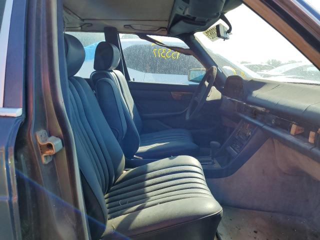 Photo 5 from auction – 1981 MERCEDES-BENZ 300 SD with VIN WDBCB20A2BB012913