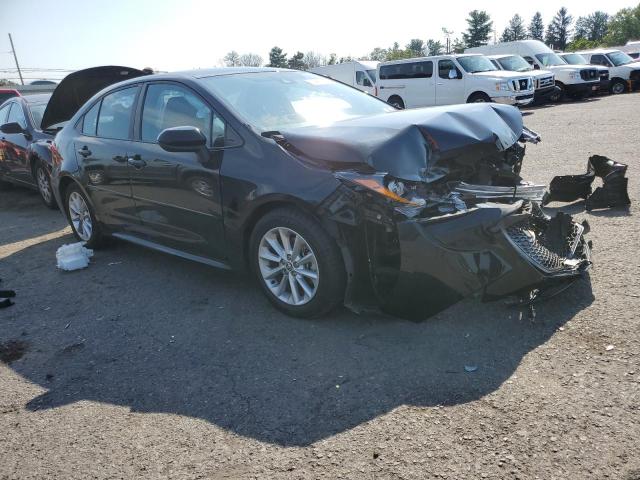 TOYOTA COROLLA LE 2021 with VIN 5YFVPMAE2MP261628 - Photo from auction